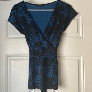 Express Blue and Black Cross Over Front Top Size Small